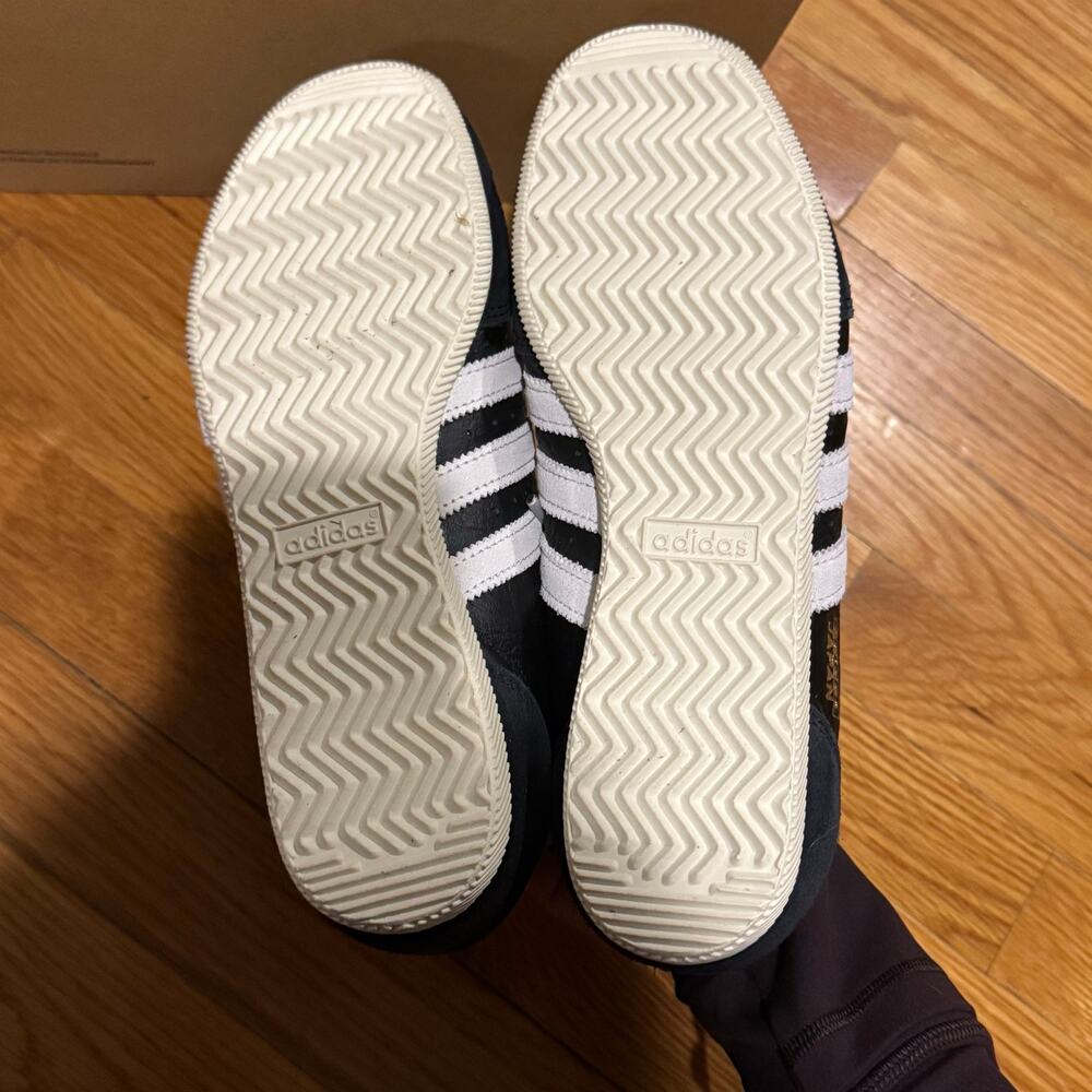 NWT Adidas Originals Japan Low Top Sneaker Size 7.5 Women Black White Gold - Picture 6 of 10
